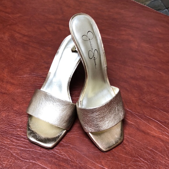 Shoes - Picture 1 of 2